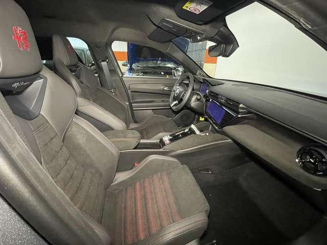 Alfa Romeo Junior 1.2 Hybrid 145cv Speciale + Sabelt + Led Matrix
