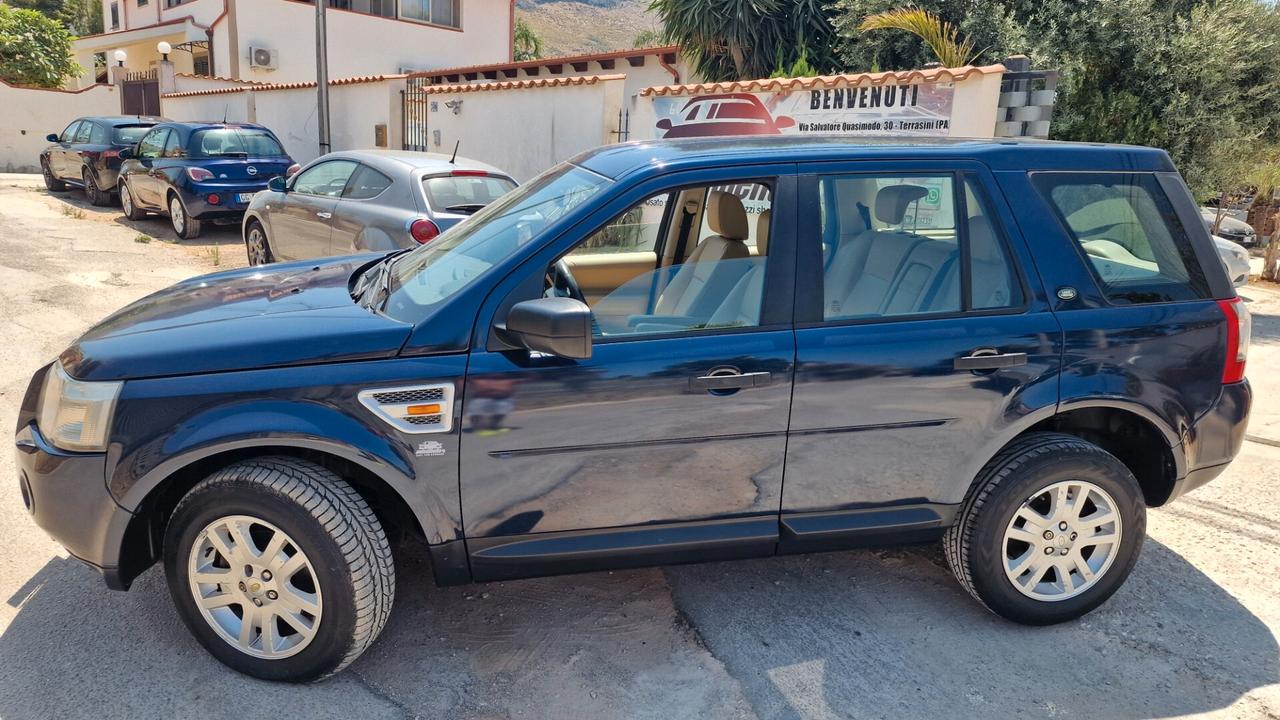 Land Rover Freelander 2.2 TD4 S.W. SE