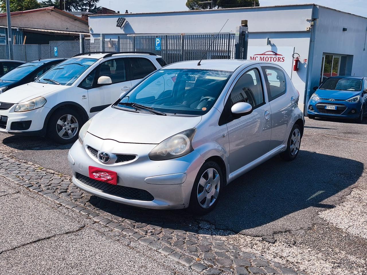 Toyota Aygo 1.0 12V VVT-i 5 porte Sol