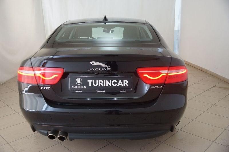 Jaguar XE 2.0 D 180 CV aut. SE