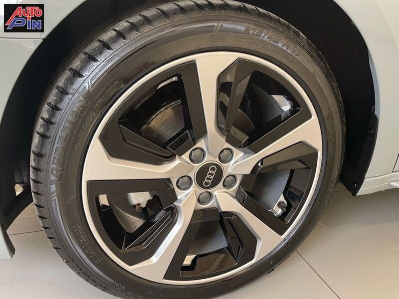 Audi A1 Sportback 30 TFSI S tronic S line edition *Grigio freccia