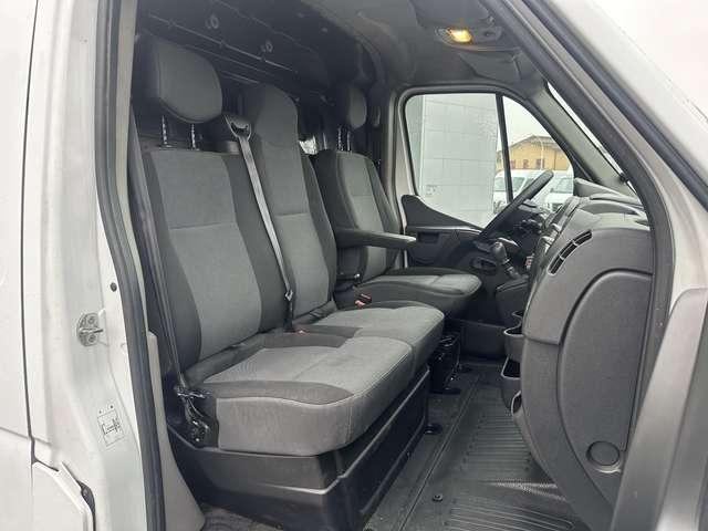 Nissan NV400 35S13 2.3dCi 130CVFurgoneL3H3 3700x1780x2100kg1256