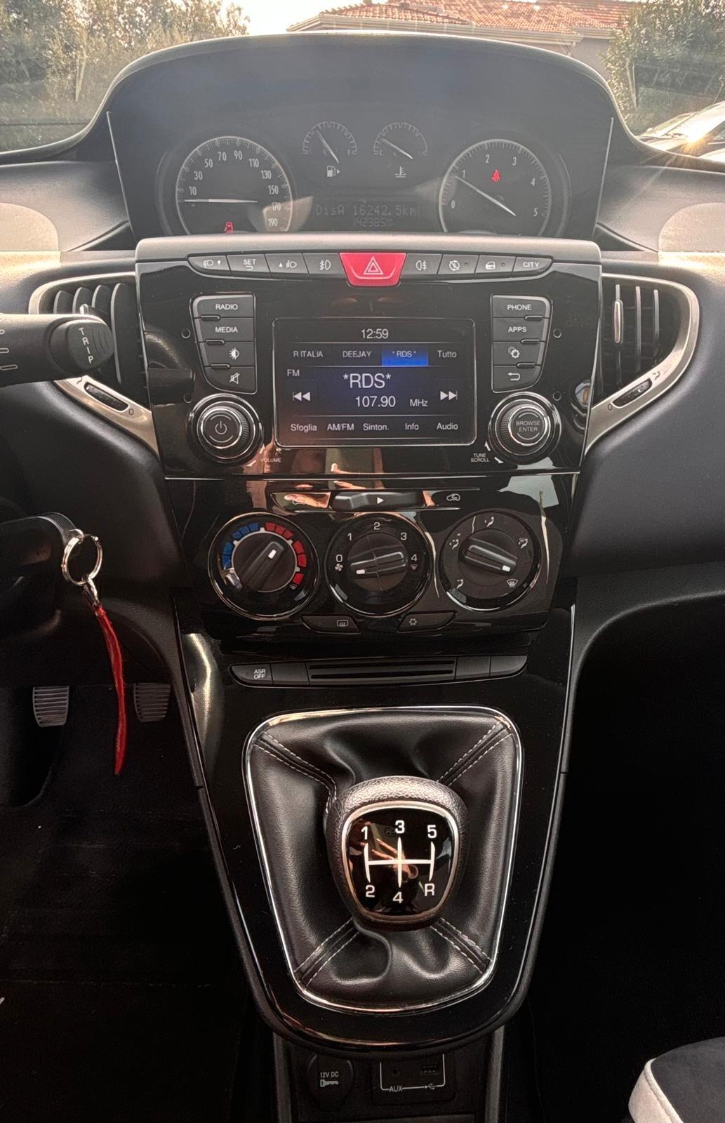 Lancia Ypsilon 1.3 MJT 16V 95 CV 5 porte S&S Mya