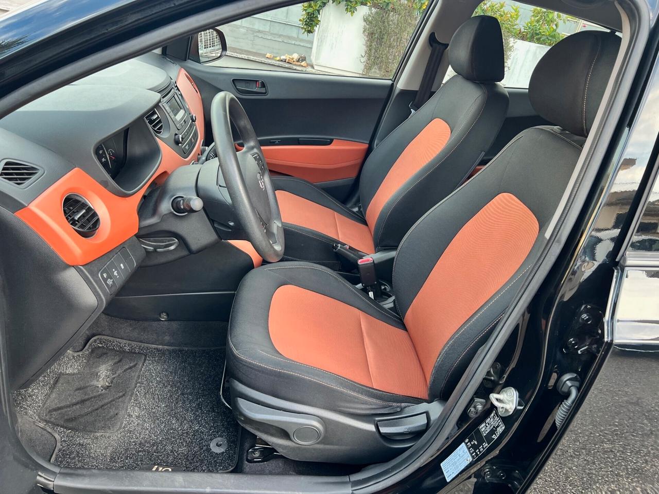 Hyundai i10 1.0 Benz. Comfort CLIMA/PDC/TEL. PERFETTA