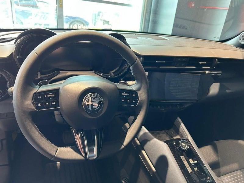 Alfa Romeo Junior 1.2 ibrida 145cv edct6