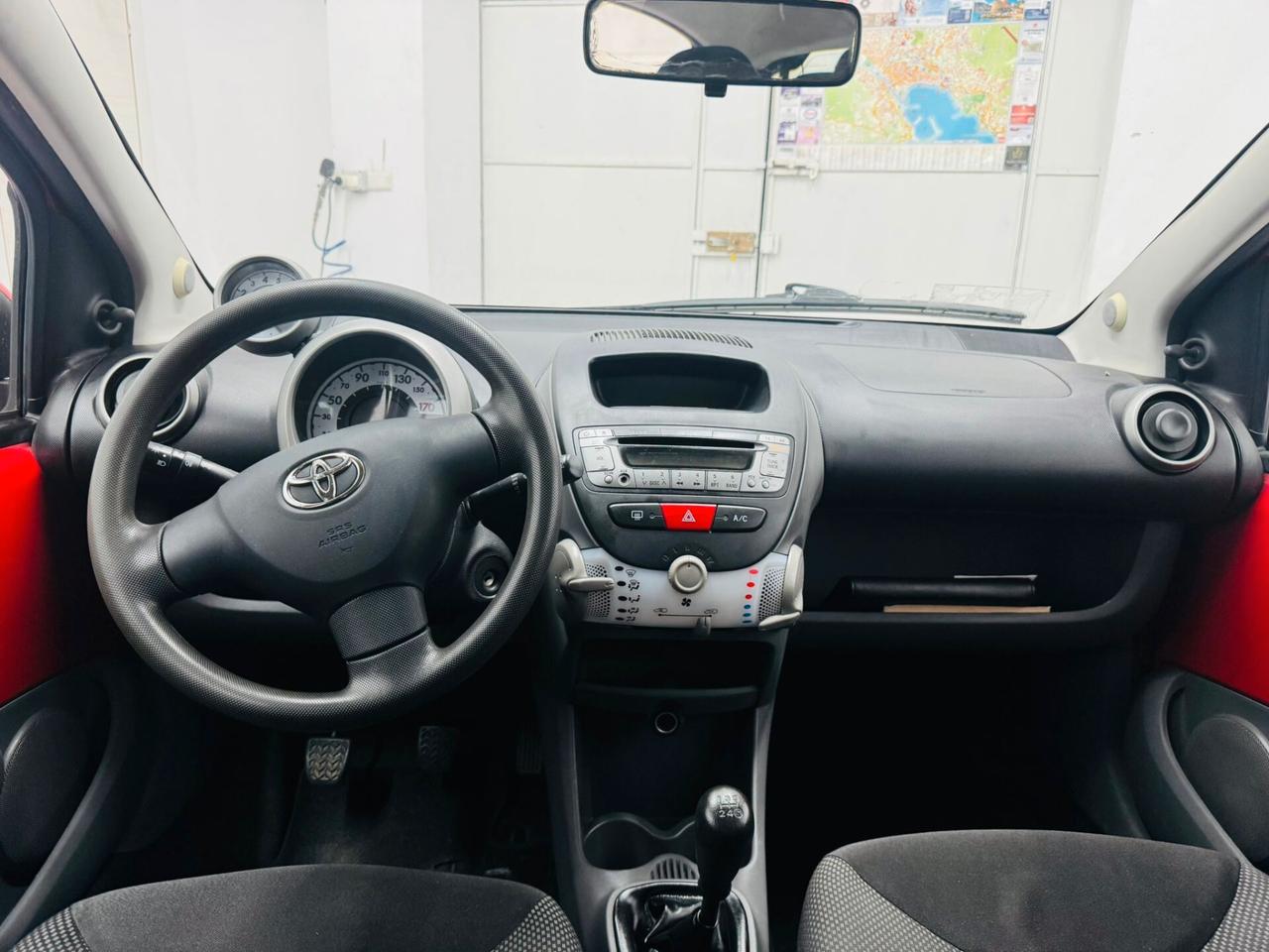 Toyota Aygo 1.0 12V VVT-i 5 porte Sol Red Edition
