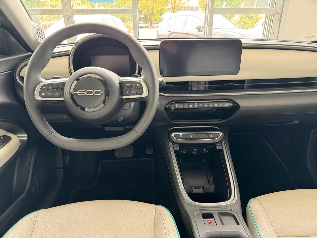 Fiat 600 Hybrid 110 CV DCT MHEV La Prima