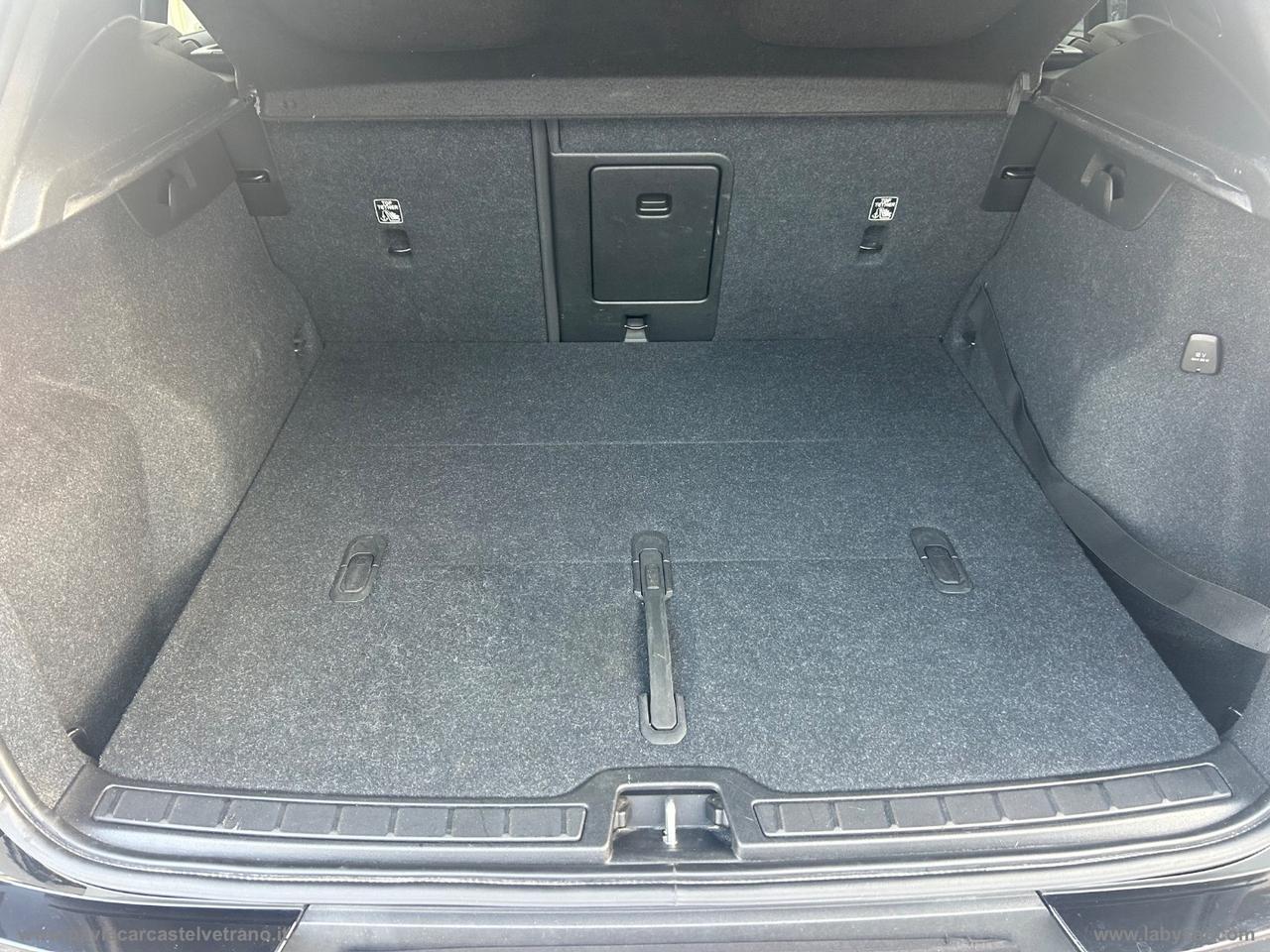 VOLVO XC40 D3 Geartronic R-design