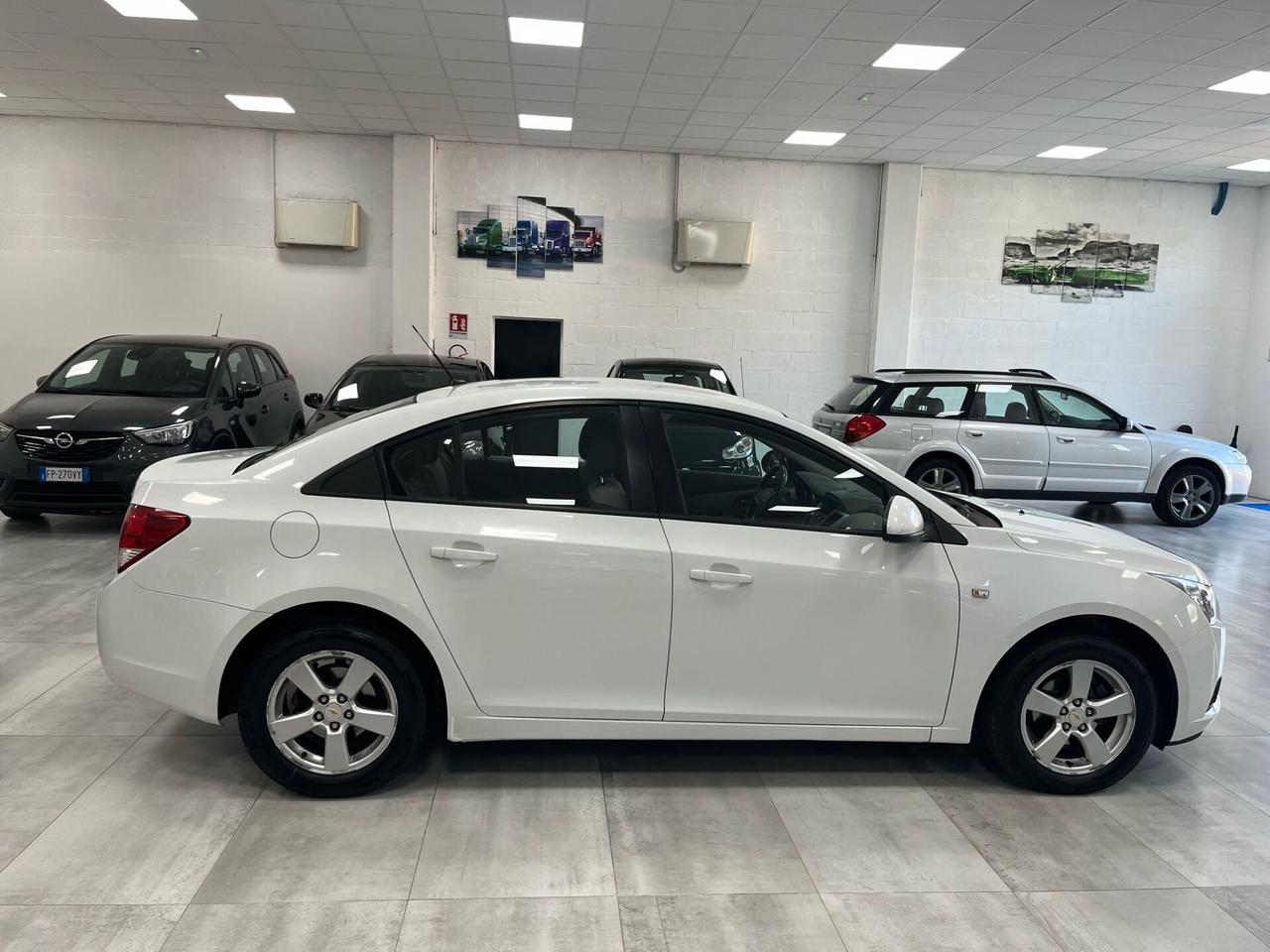 Chevrolet Cruze 1.6 LS