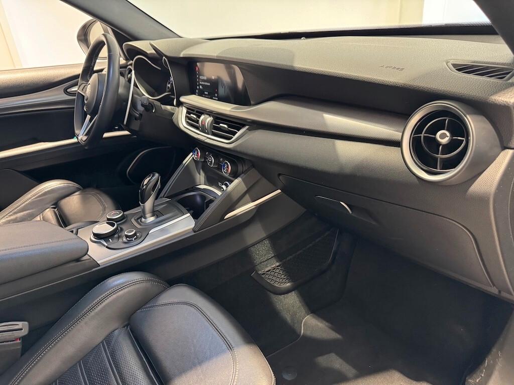 Alfa Romeo Stelvio 2.2 Turbodiesel 210 CV AT8 Q4 Super