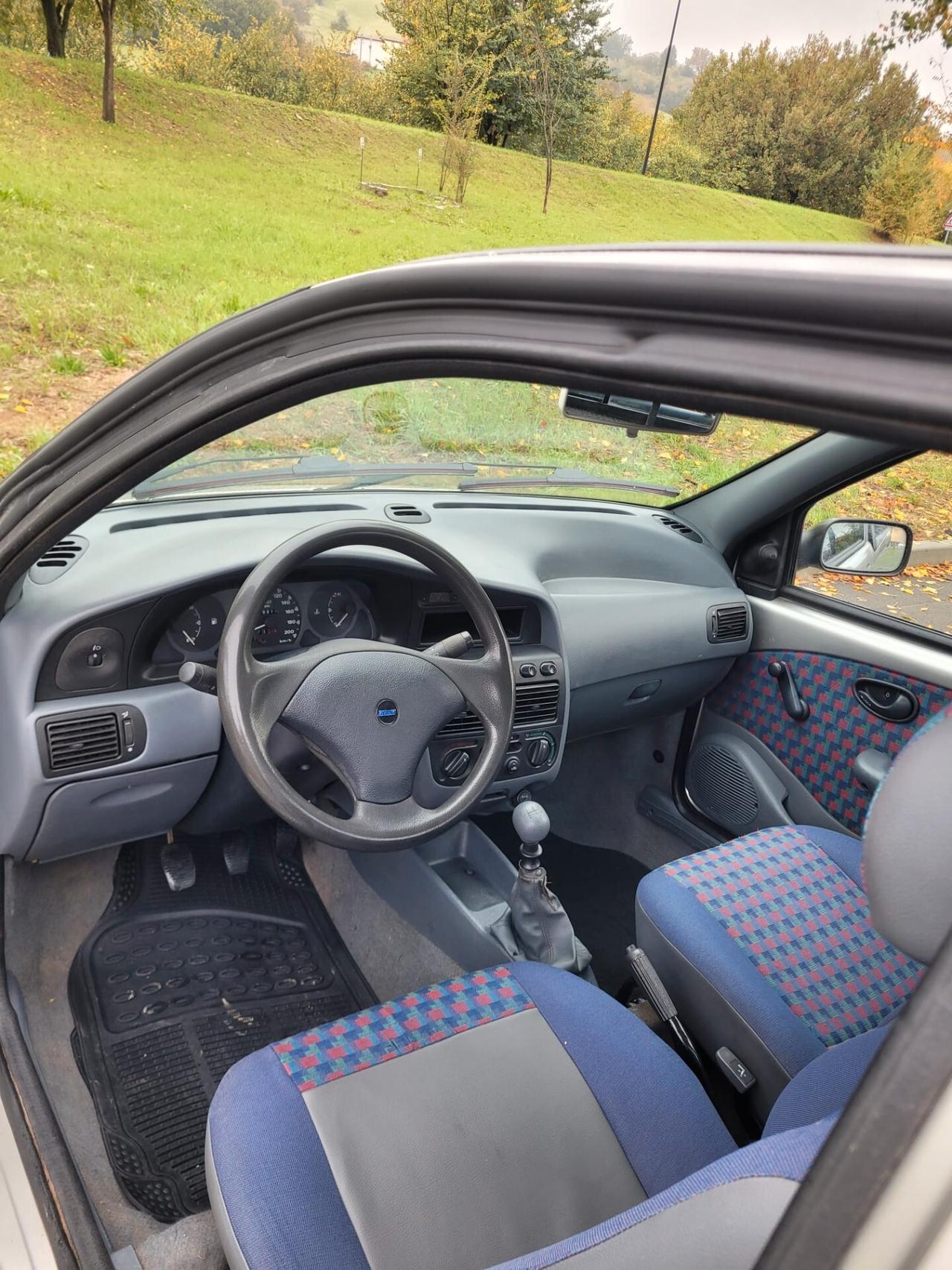 Fiat Strada 1.7 TDI Pick-up