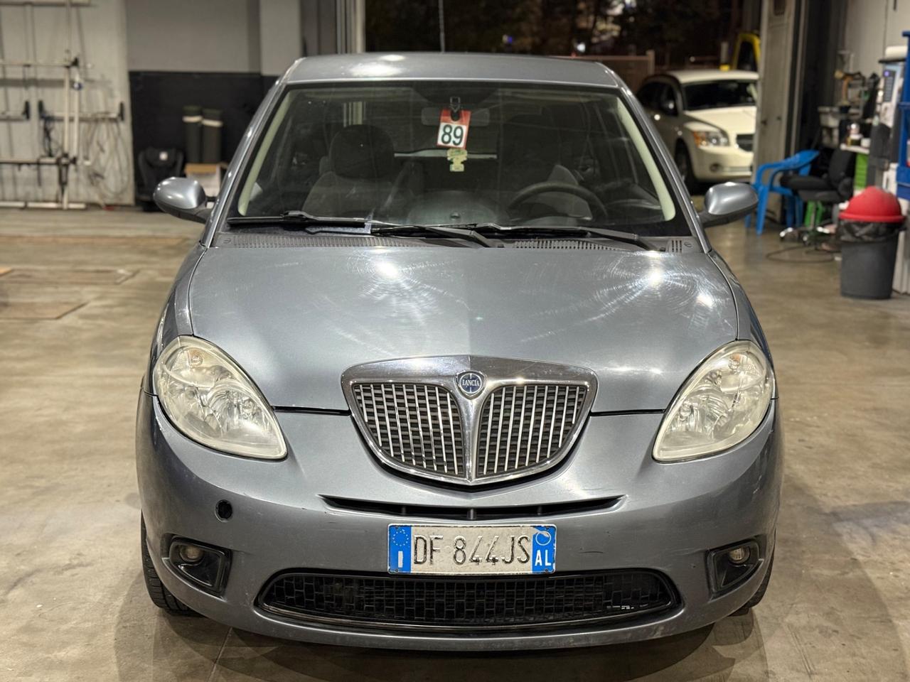 Lancia Ypsilon 1.2 Argento
