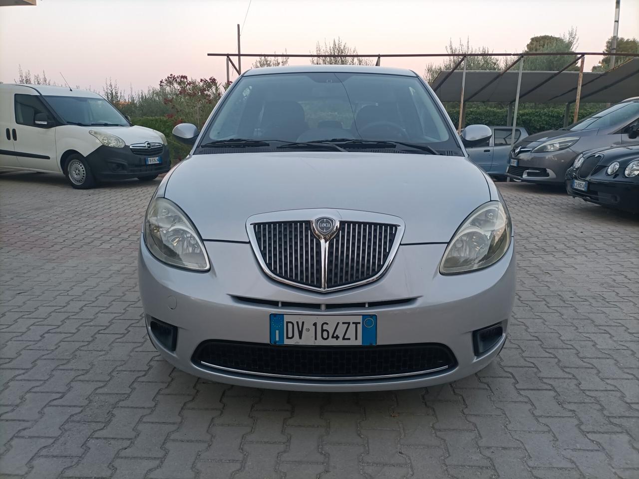 Lancia Ypsilon 1.2 **101.000km**