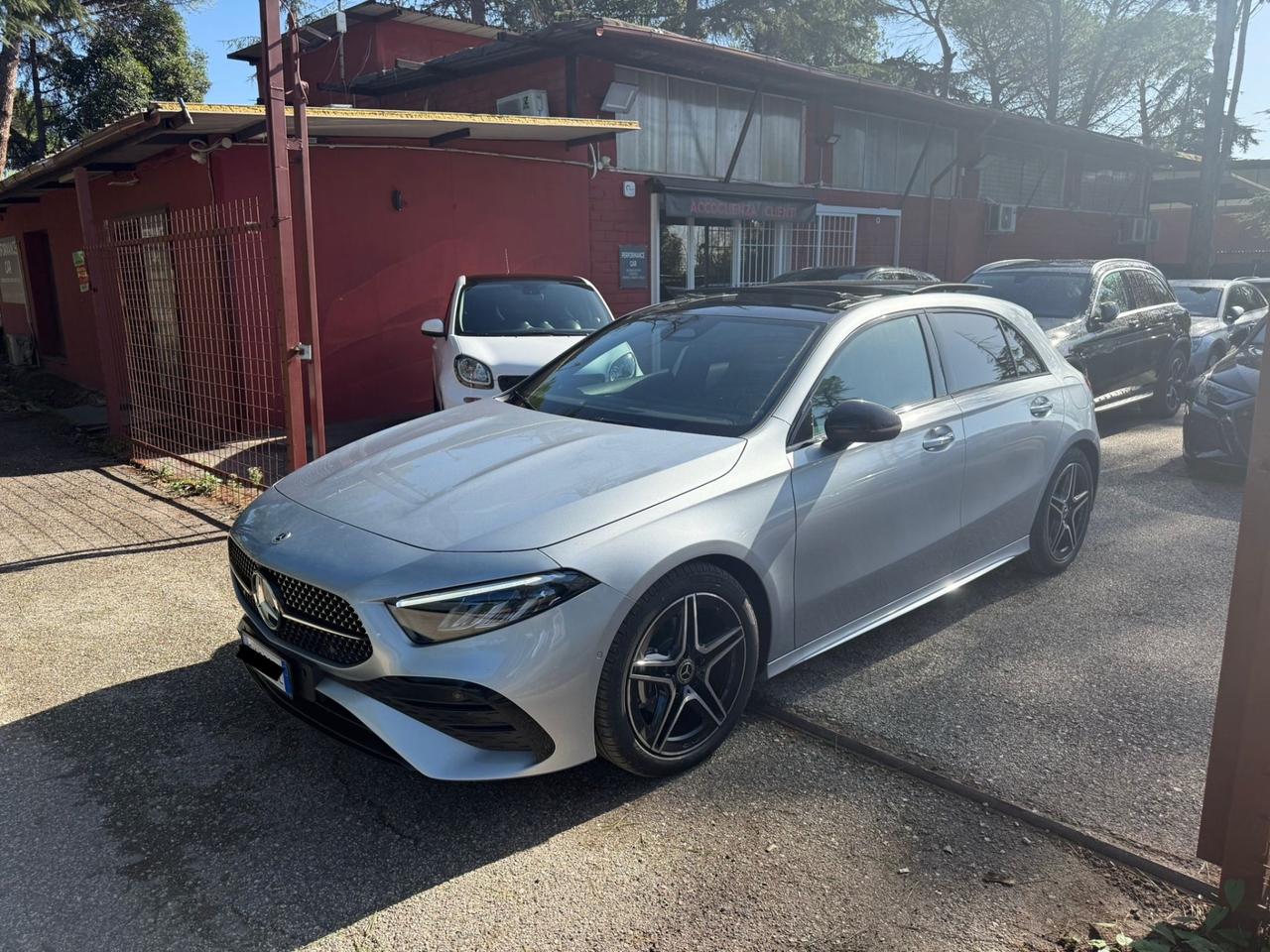 Mercedes-benz A 180 d Automatic AMG Line Premium TETTO KAMERA KM0 *PROMO*