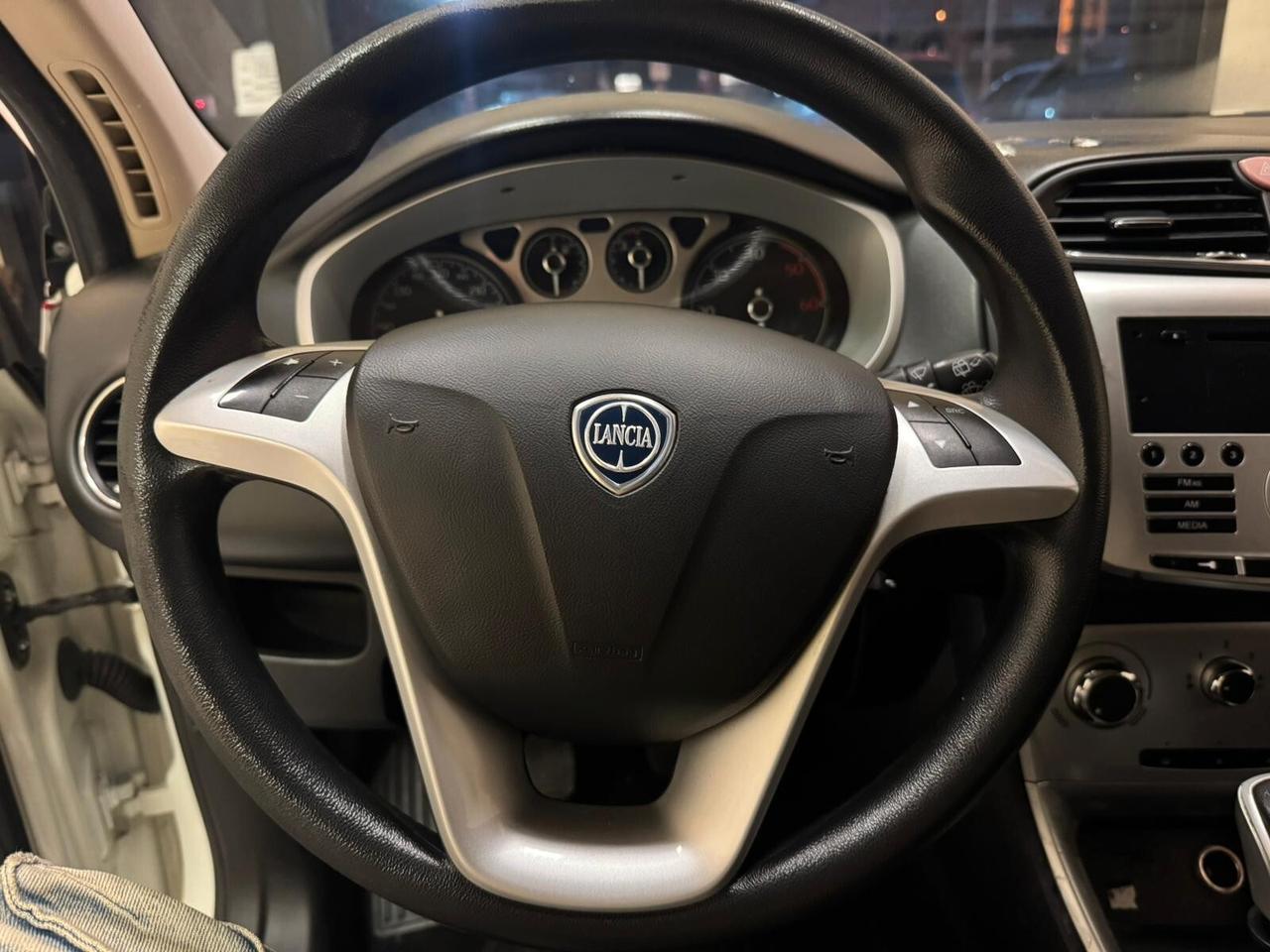 Lancia Delta 1.6 MJT DPF Gold