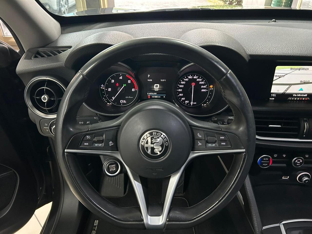 Alfa Romeo Stelvio 2.2 Turbodiesel 150 CV AT8 RWD Business