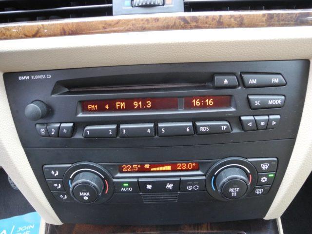 BMW 320 i Touring - PELLE - TETTO APRIBILE - LEGGERE NOTE