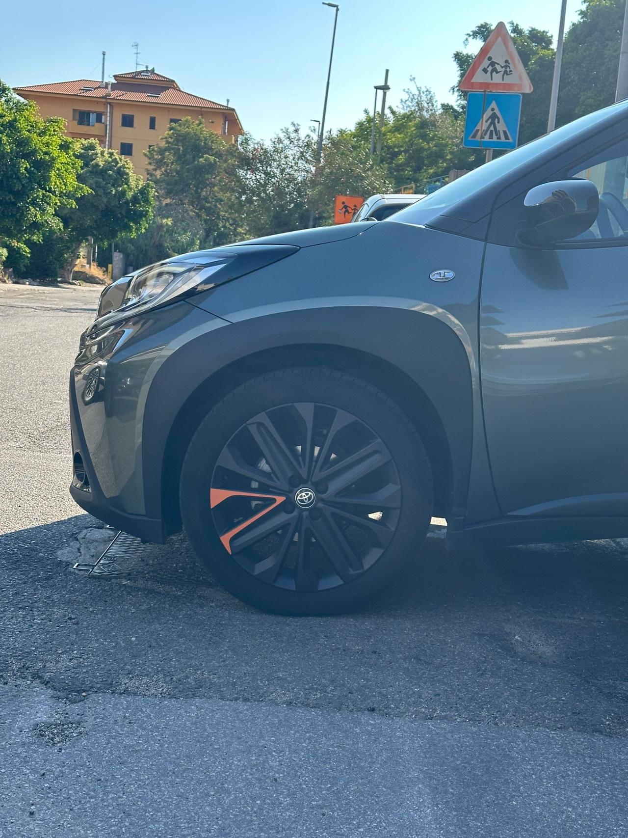Toyota Aygo Connect 1.0 VVT-i 72 CV 5 porte x-play MMT