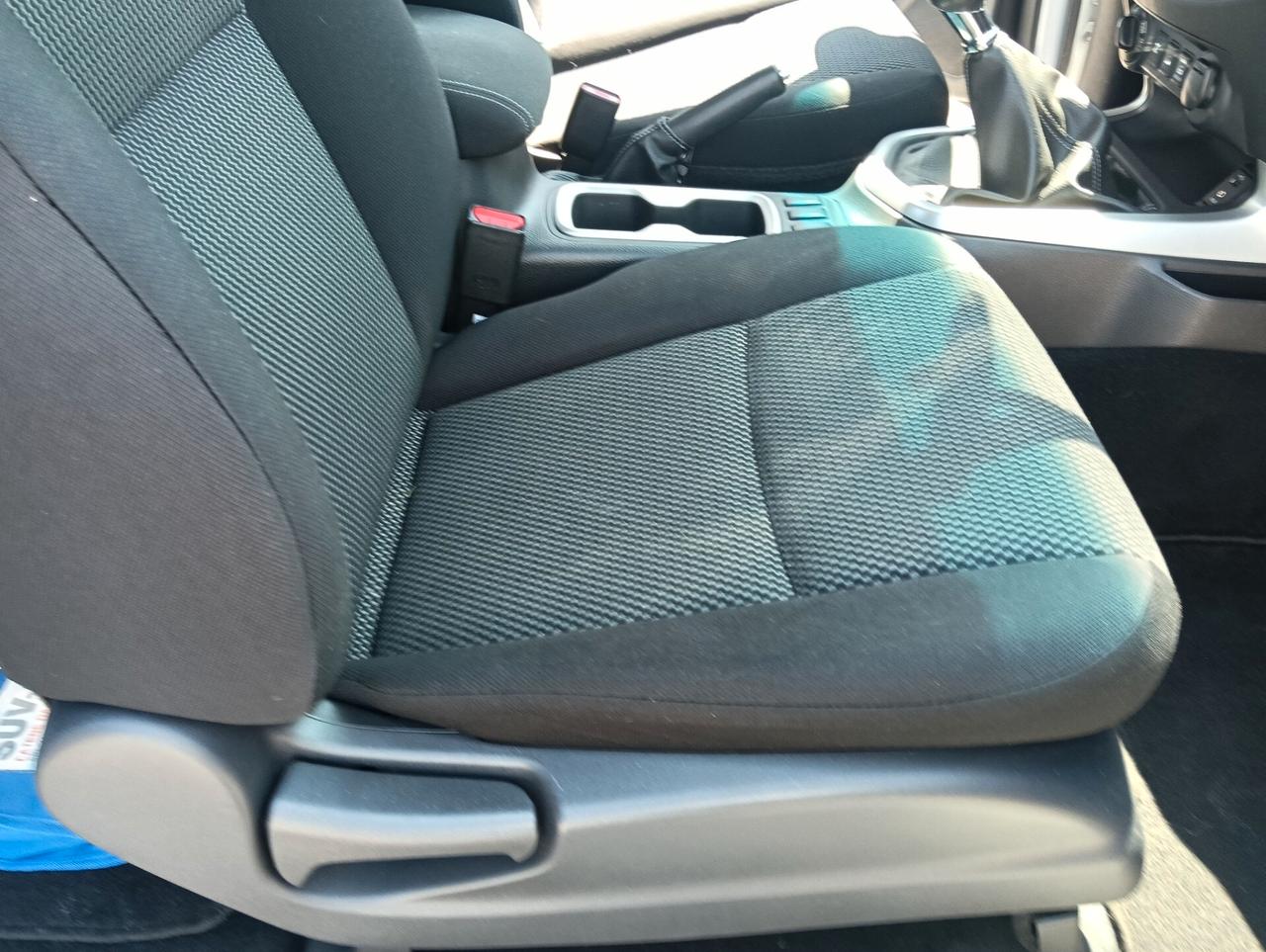 Nissan Navara 2.5 dCi 190CV 4 porte Double Cab Sport