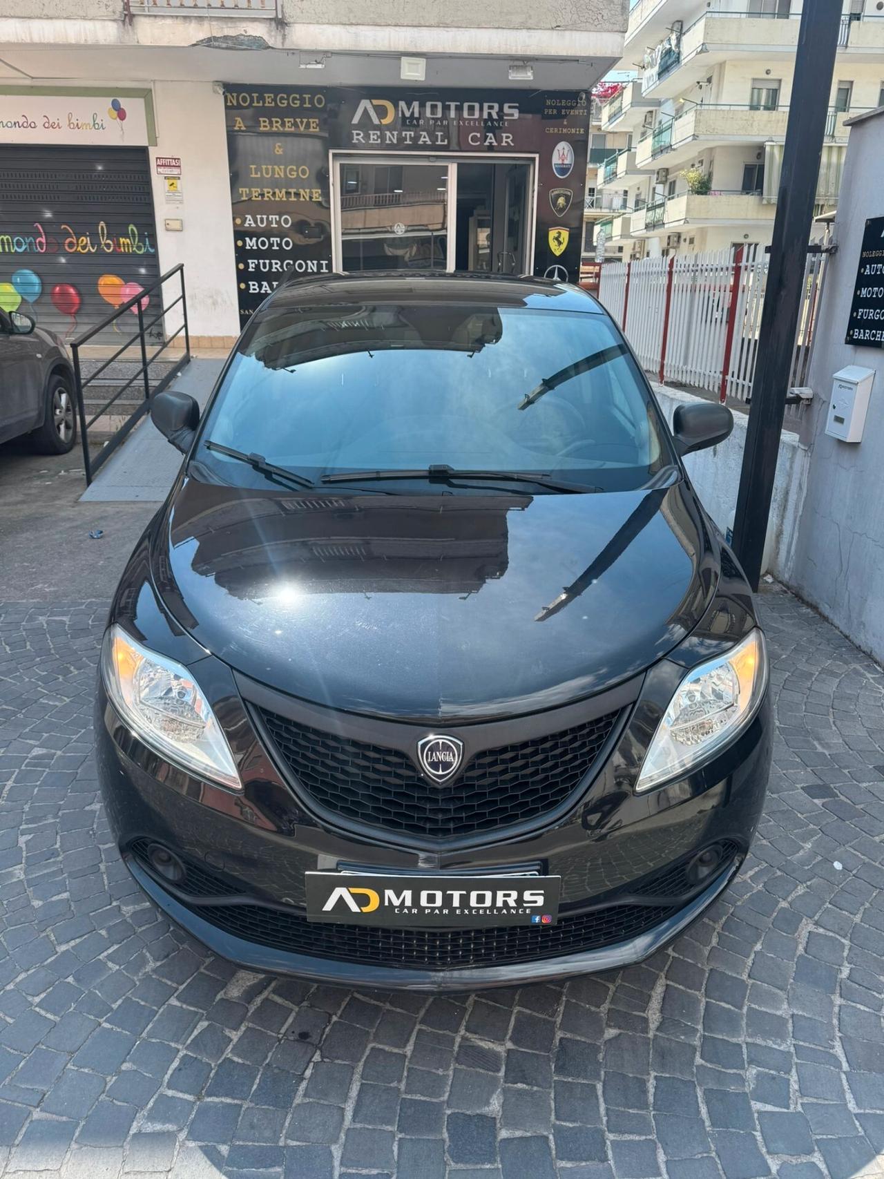 Lancia Ypsilon 1.2 69 CV 5 porte GPL Ecochic Gold