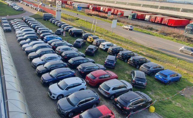 CITROEN Berlingo BlueHDi 130 S&S EAT8 Combi Plus N1 Style e Confort