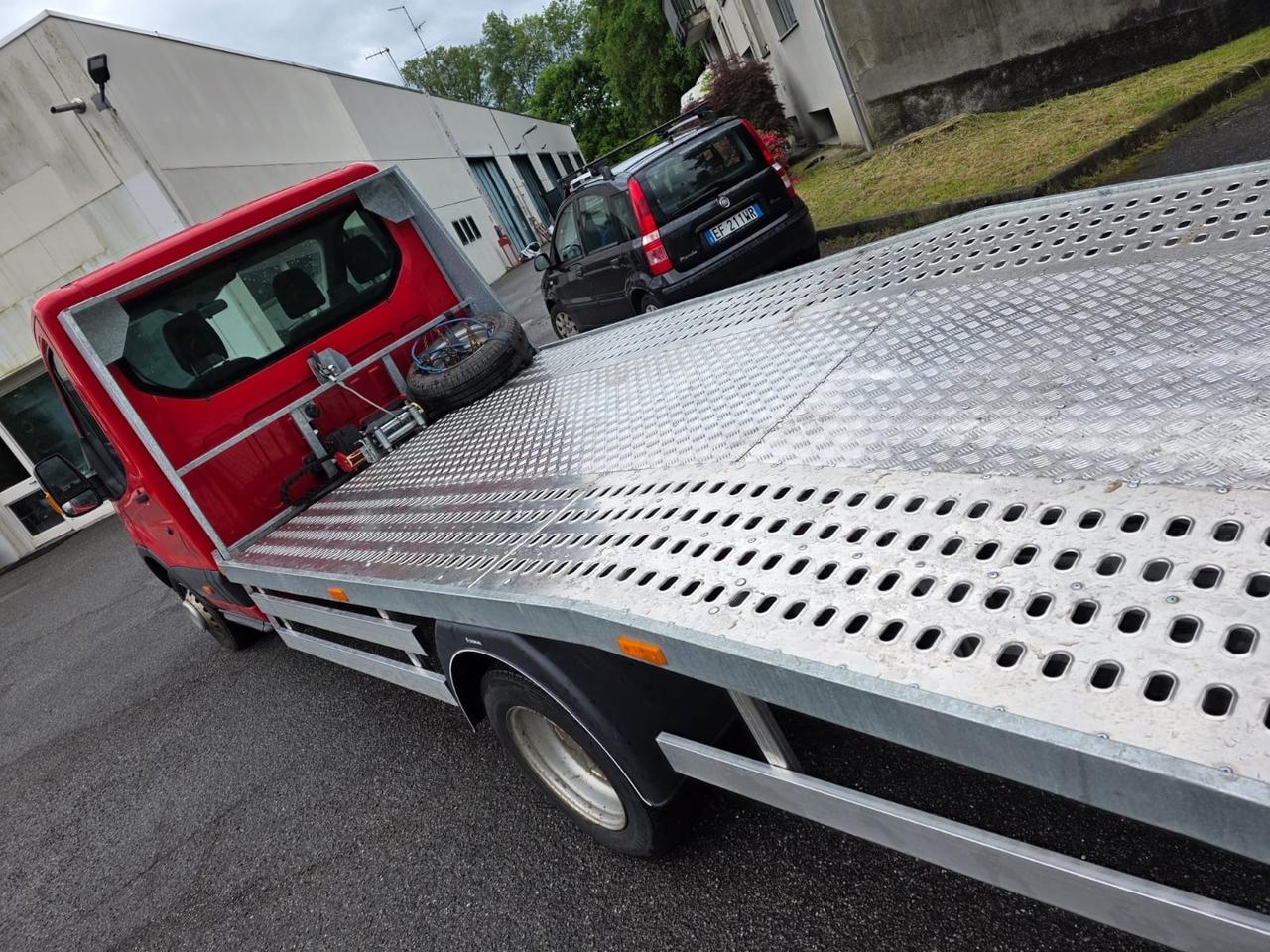 Ford Transit carroattrezzi