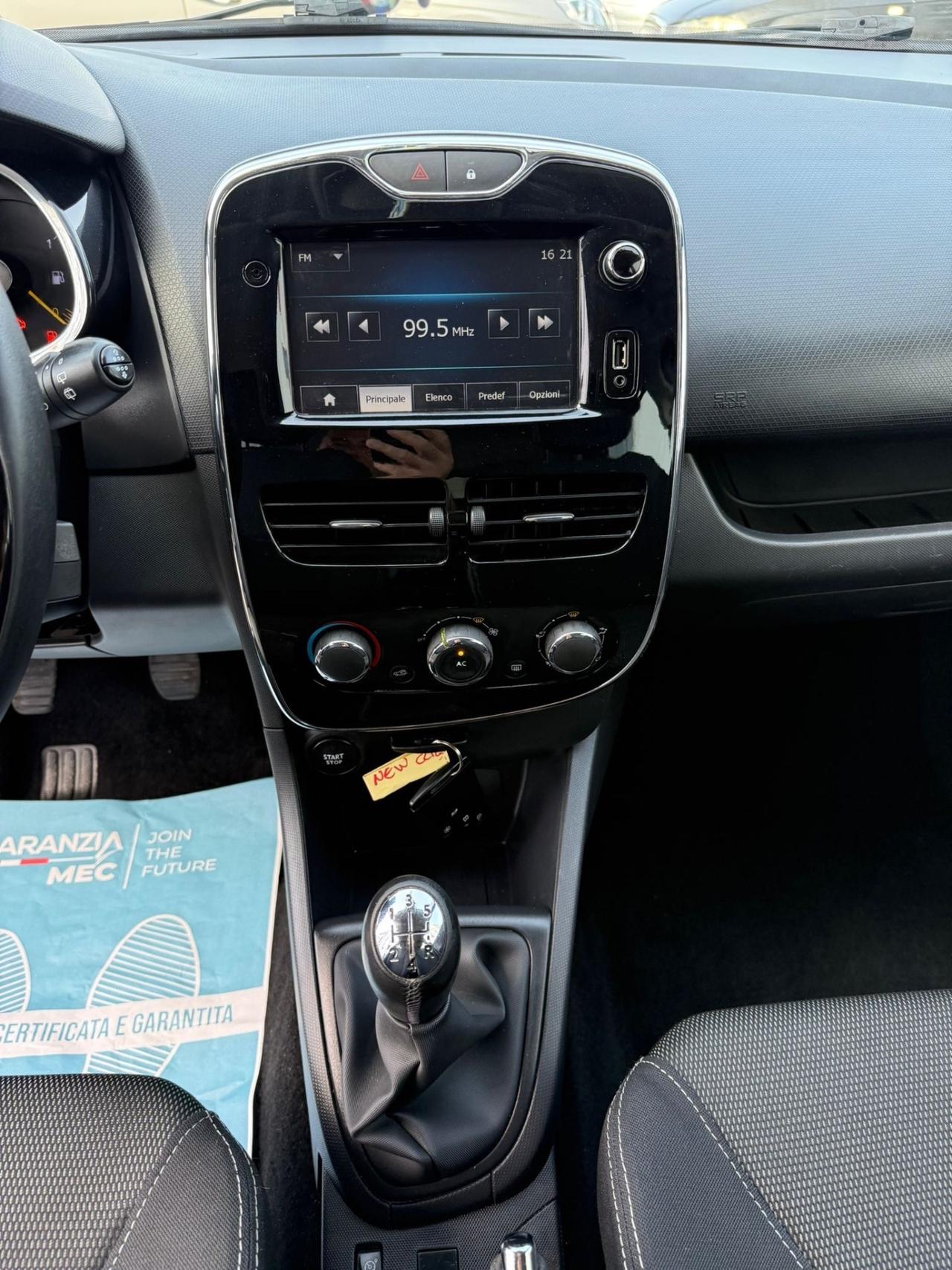 Renault New Clio 1.5 - NEOPATENTATI- UNICO PROPRIETARIO