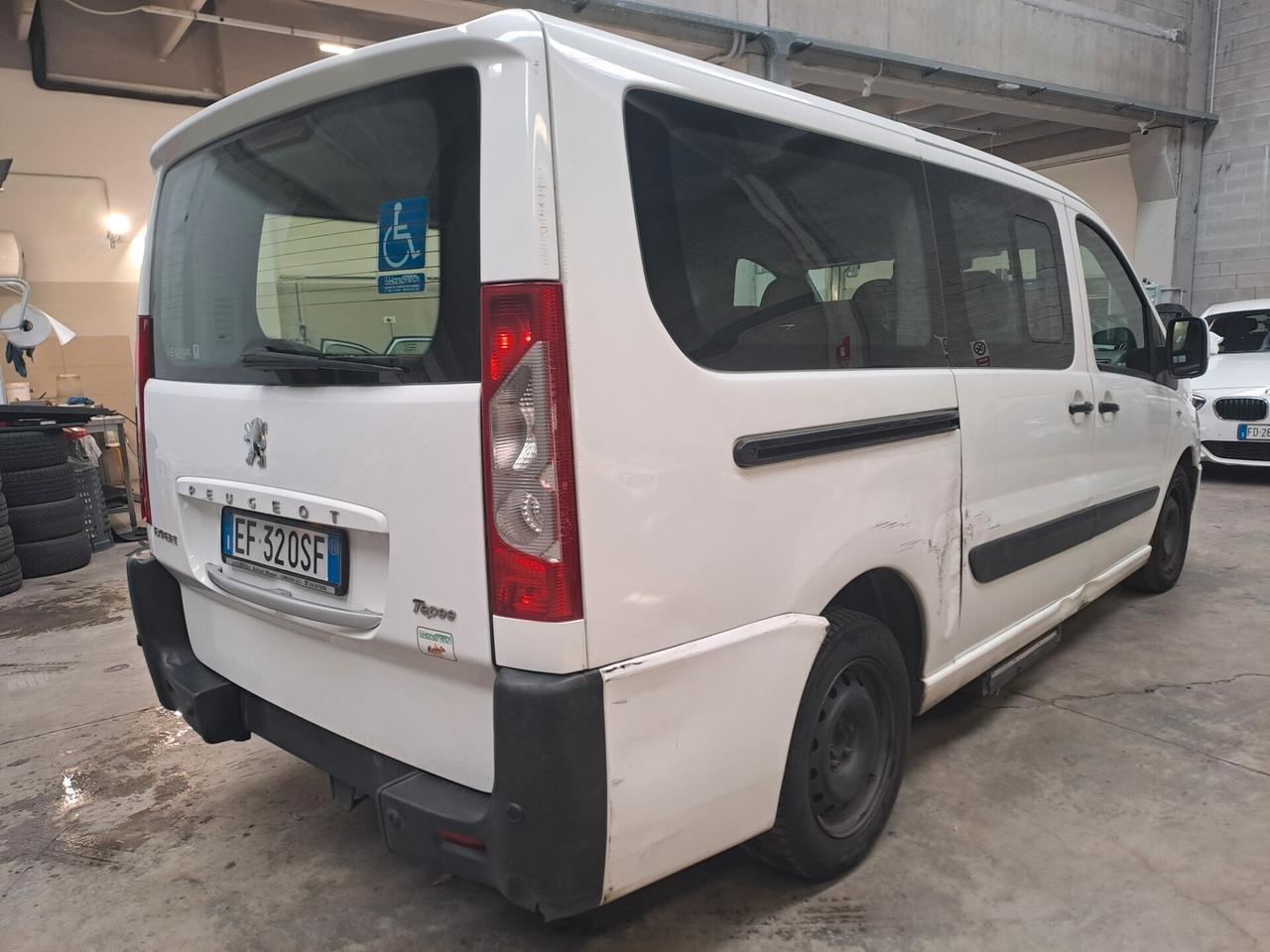PEUGEOT EXPERT 2.0 HDI 6P + PEDANA DISABILI