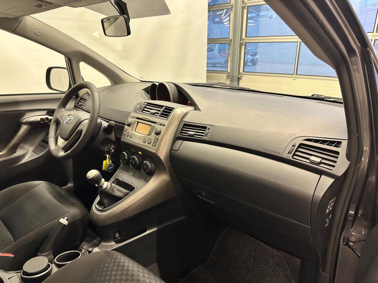 Toyota Verso 2.0 d-4d mt