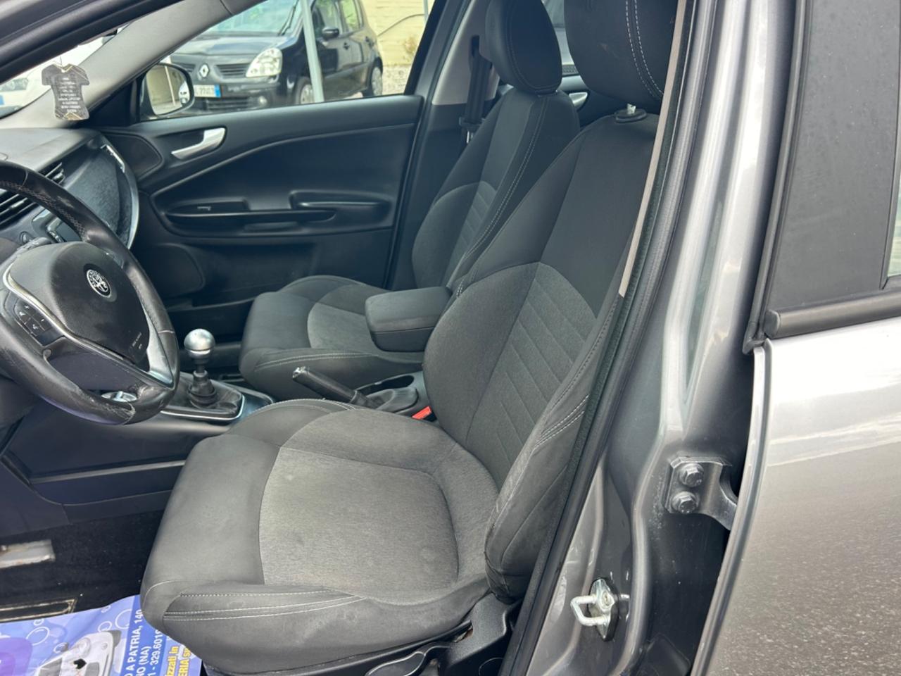 Alfa Romeo Giulietta 1.6 JTDm-2 120 CV Distinctive