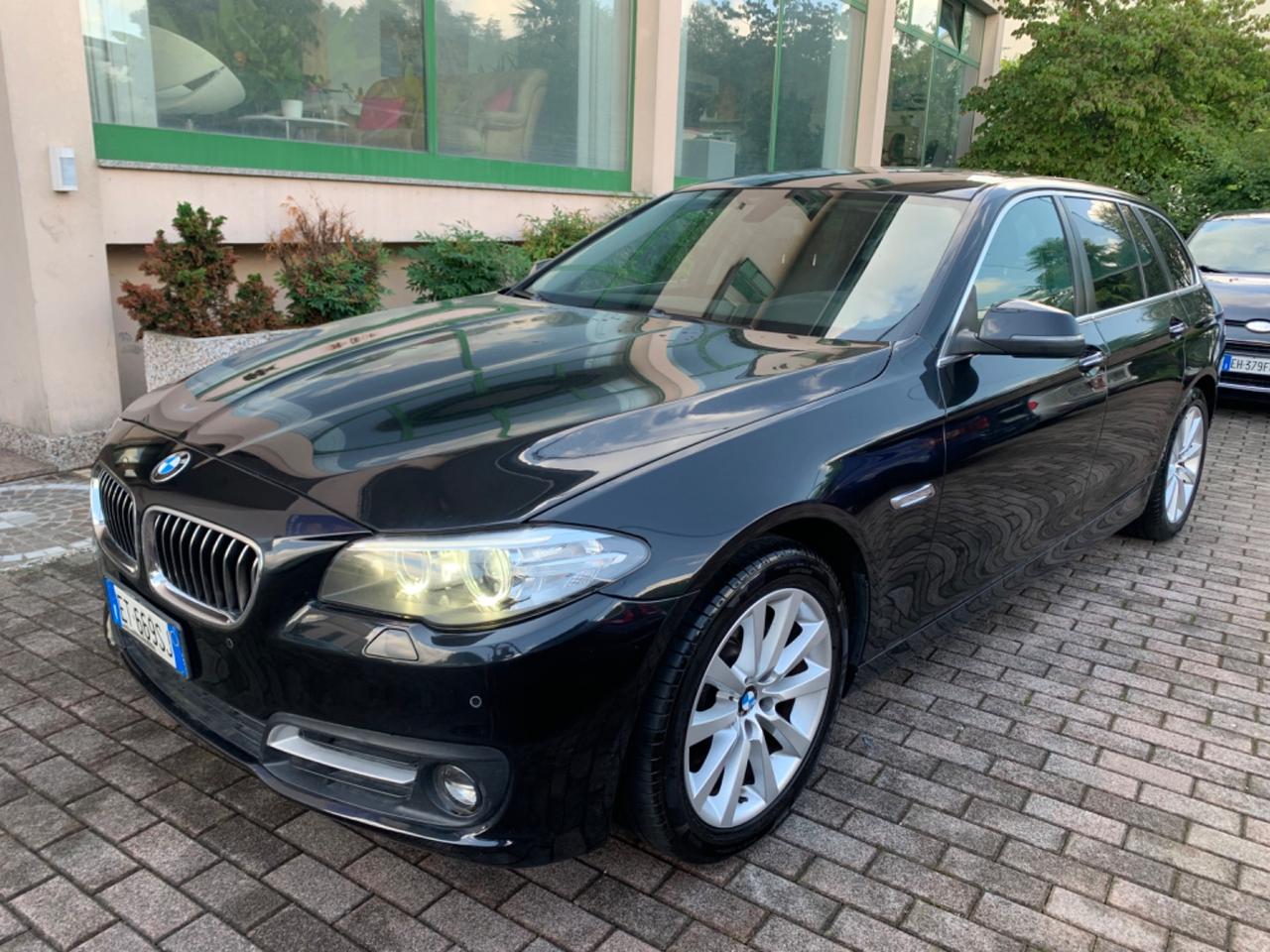 Bmw 520 520d xDrive Touring Luxury