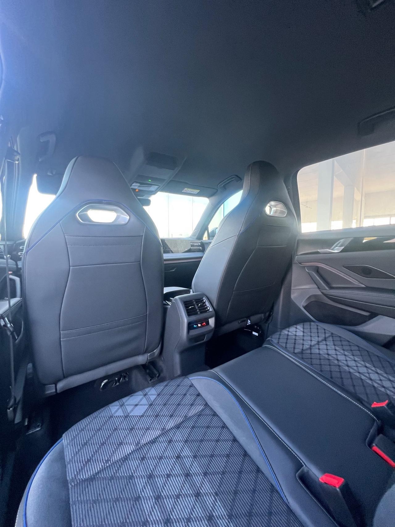 Volkswagen Tiguan 2.0 TDI 150 CV DSG R-Line Plus - possibilità noleggio no scoring