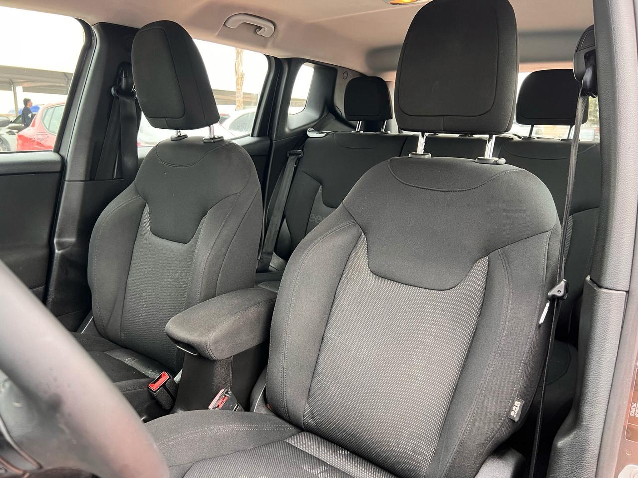 Jeep Renegade 1.6 Mjt 120 CV Longitude