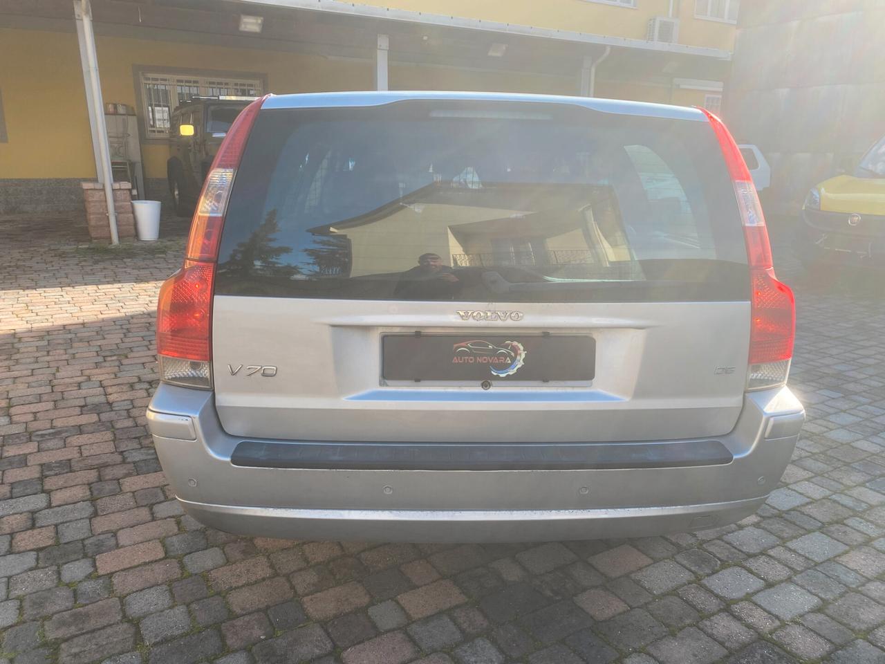 Volvo V70/XC70 V70 2.4 D5 20V cat Summum automatica