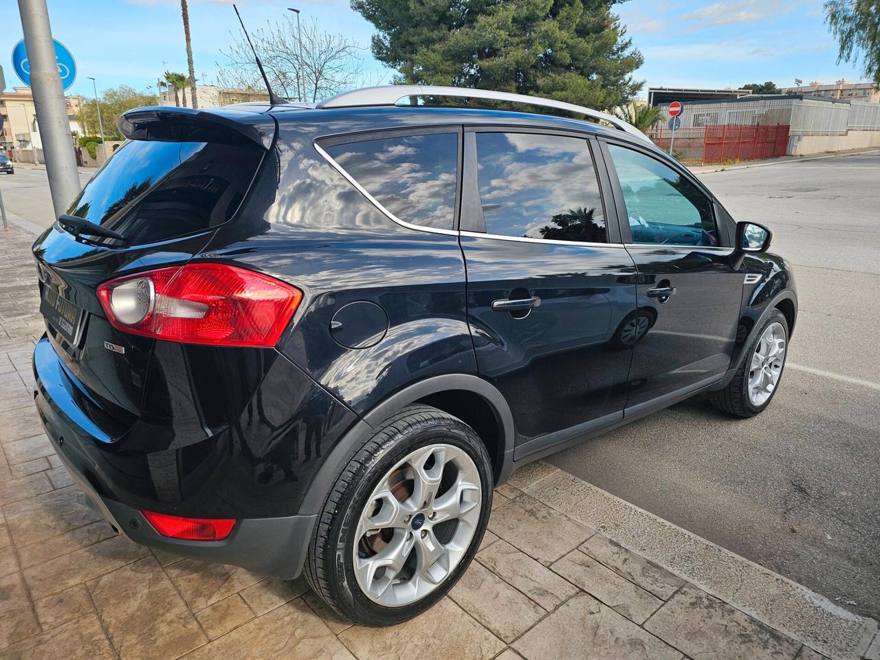 FORD KUGA 2.0 TDCI 163CV 4X4 INDIVIDUAL AUTO FULL