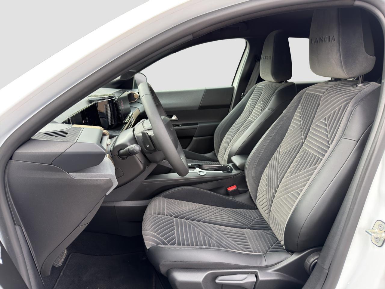 LANCIA Ypsilon 4° serie Ypsilon Hybrid e-DCT LX