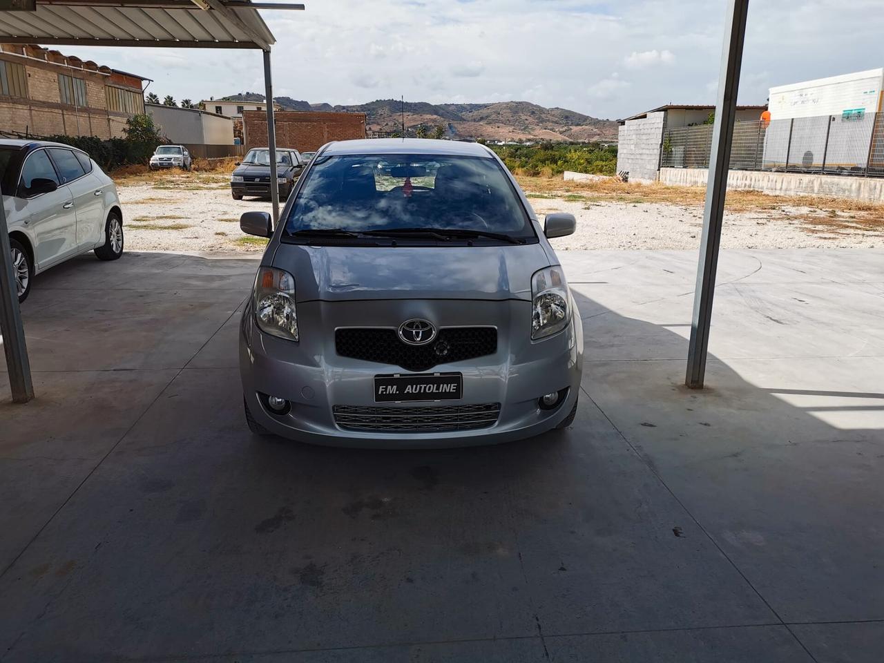 Toyota Yaris 1.3 5 porte Sol 2010