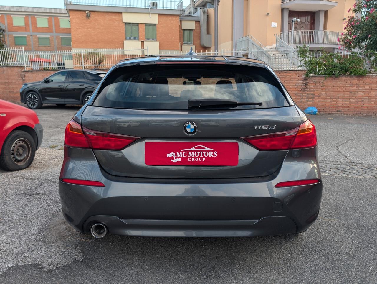 Bmw 116 116d 5p. Business Advantage