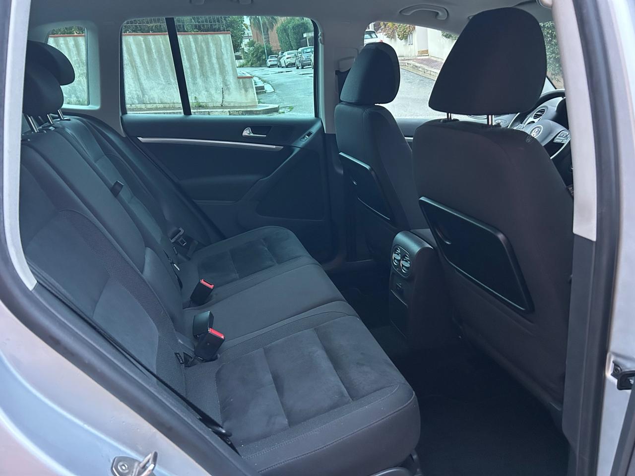 Volkswagen Tiguan 2.0 TDI Bluemotion usato in garanzia !!!