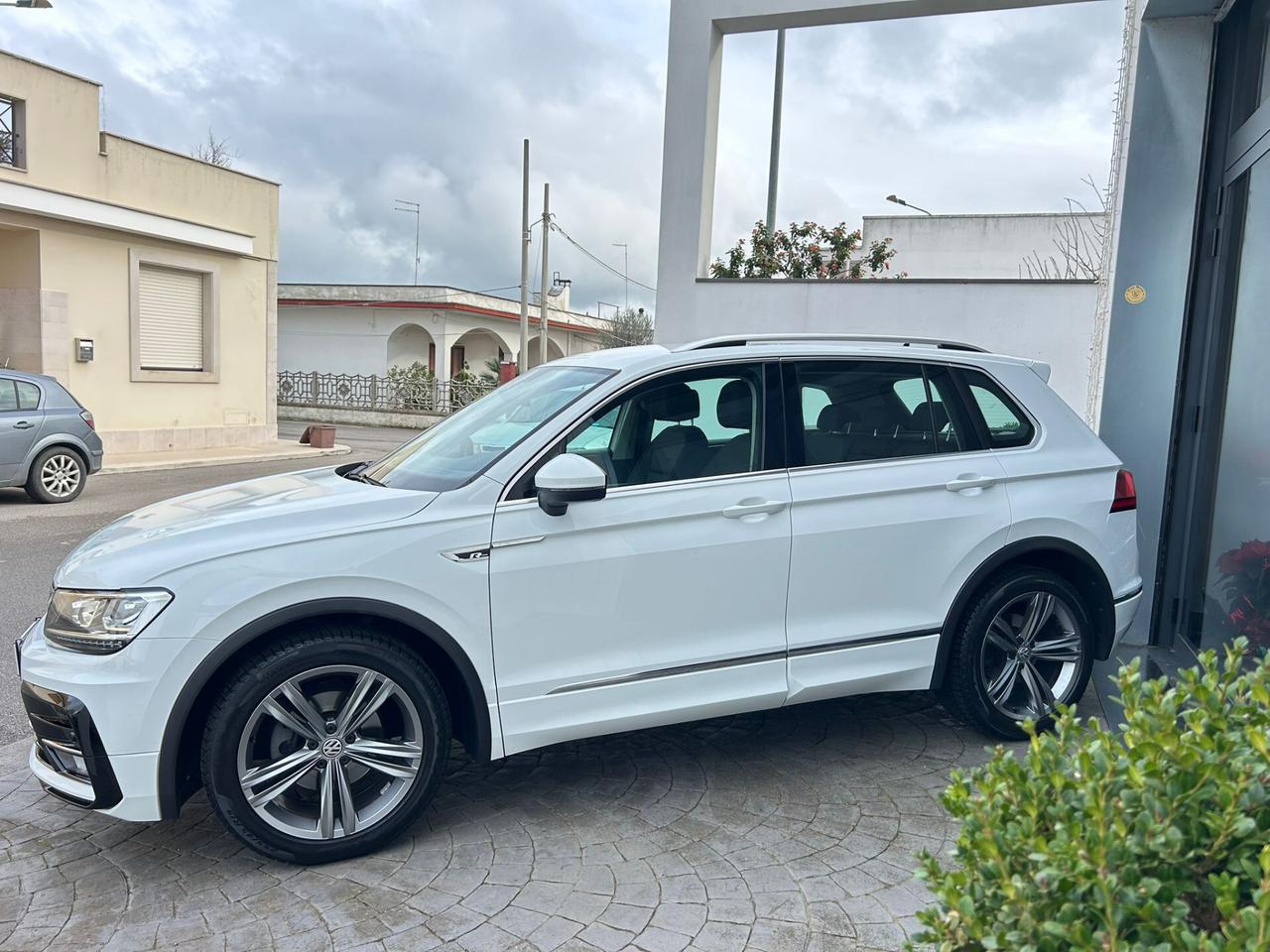 VW Tiguan 2.0 TDI 150 Cv R-LINE COCKPIT-2019