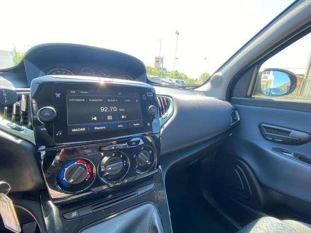 LANCIA Ypsilon *PROMO* 1.0 S&S Hybrid Gold