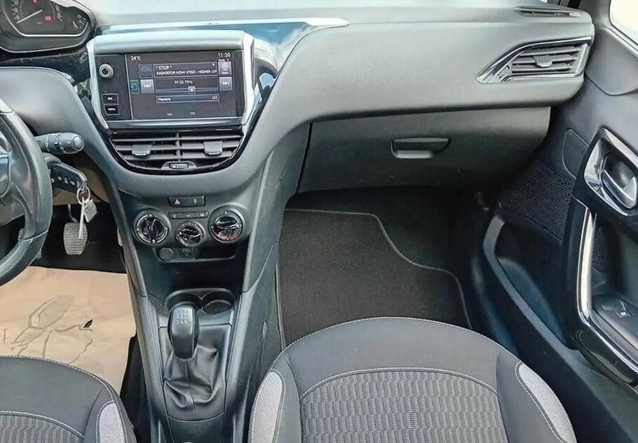 Peugeot 208 BlueHDi 100 S&S 5 porte Allure