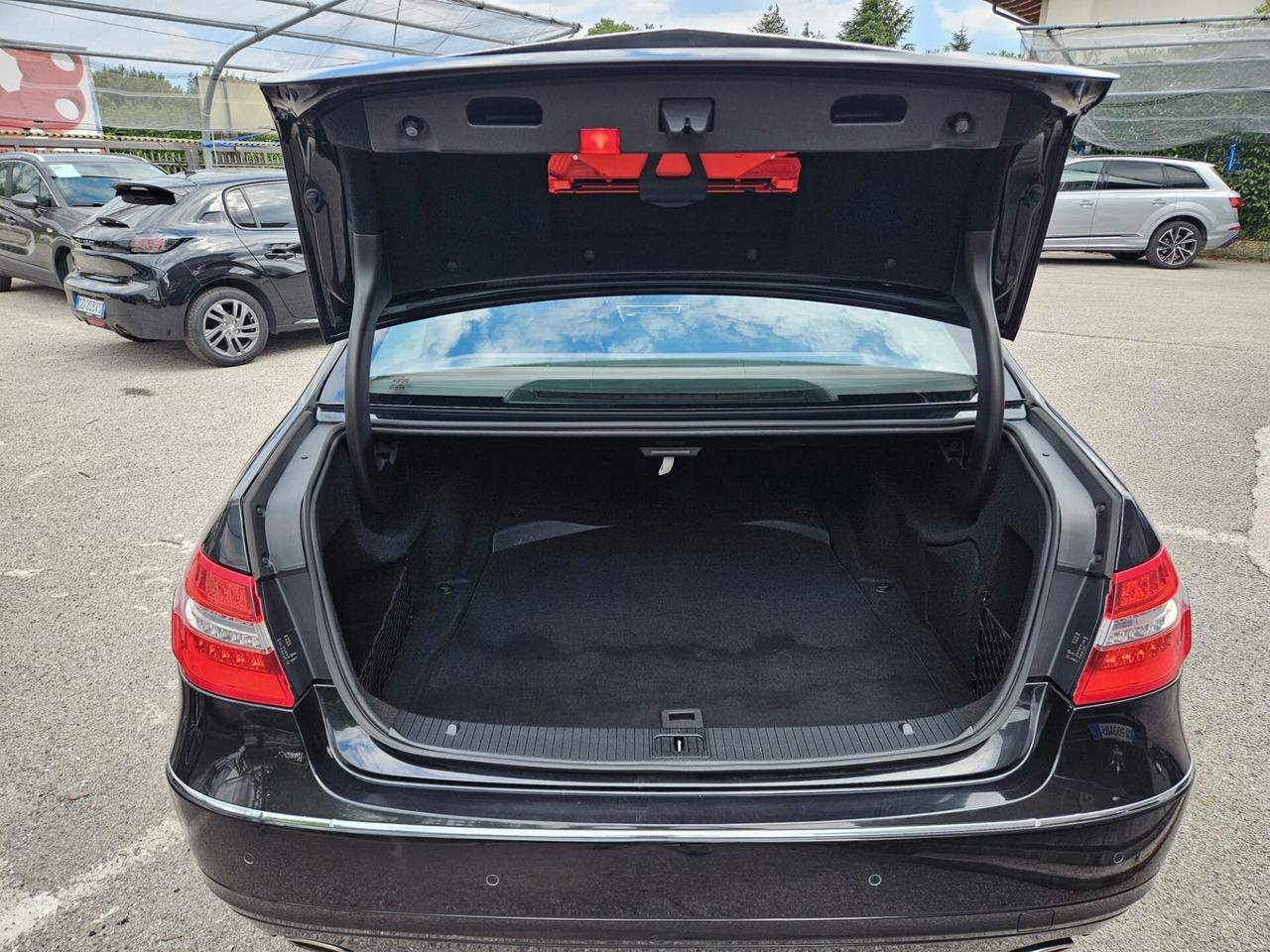 Mercedes-benz E 350 CDI BlueEFFICIENCY Avantgarde