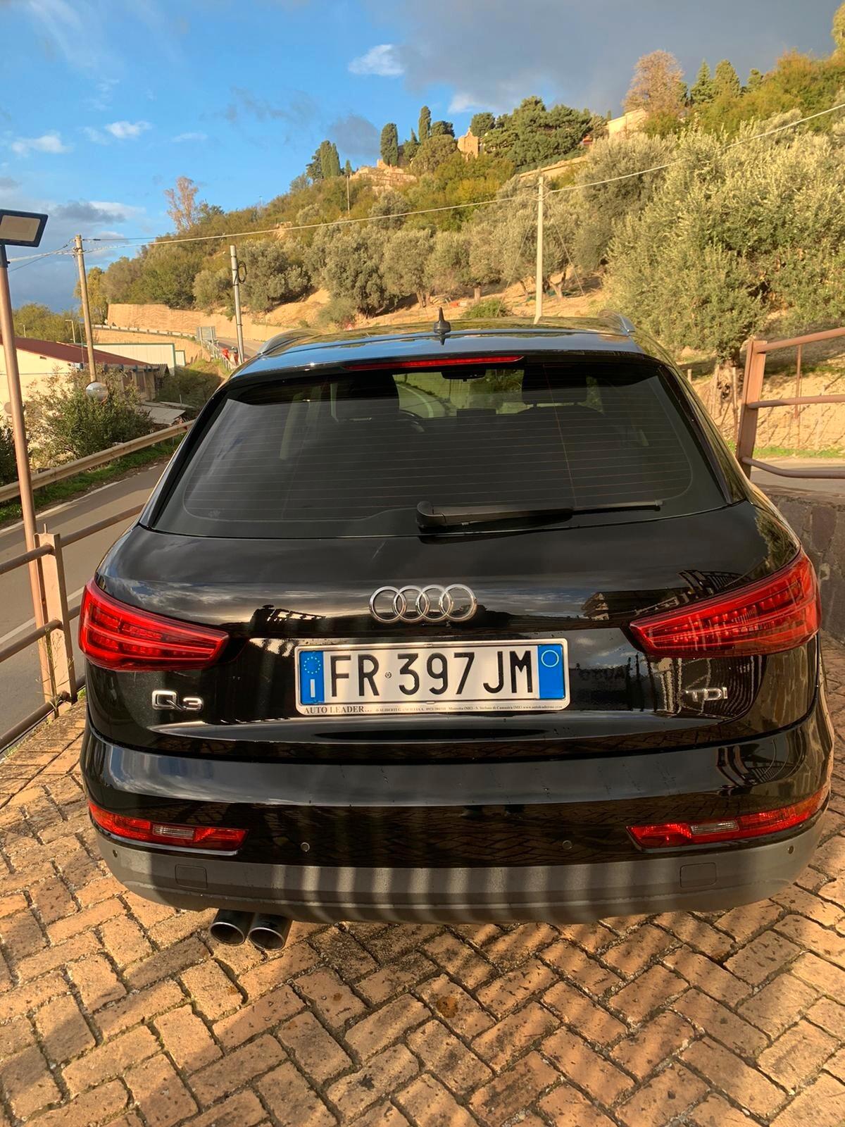 Audi Q3 2.0 TDI 150 CV S tronic Business