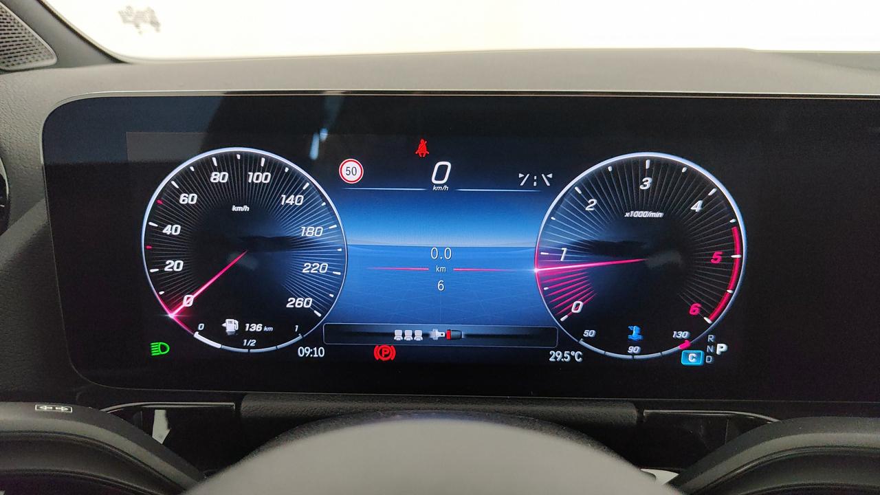 Mercedes-Benz GLA 200 d automatic
