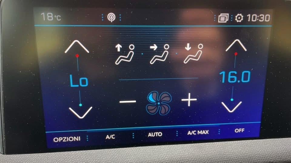 Peugeot 3008 1.5 Hdi Business - 2018