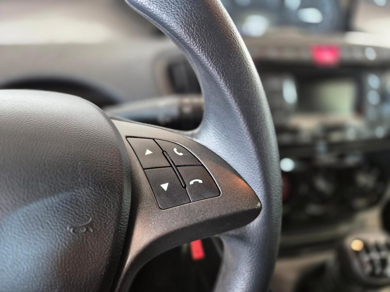 Lancia Ypsilon 1.2 69 CV 5 porte Elefantino Blu