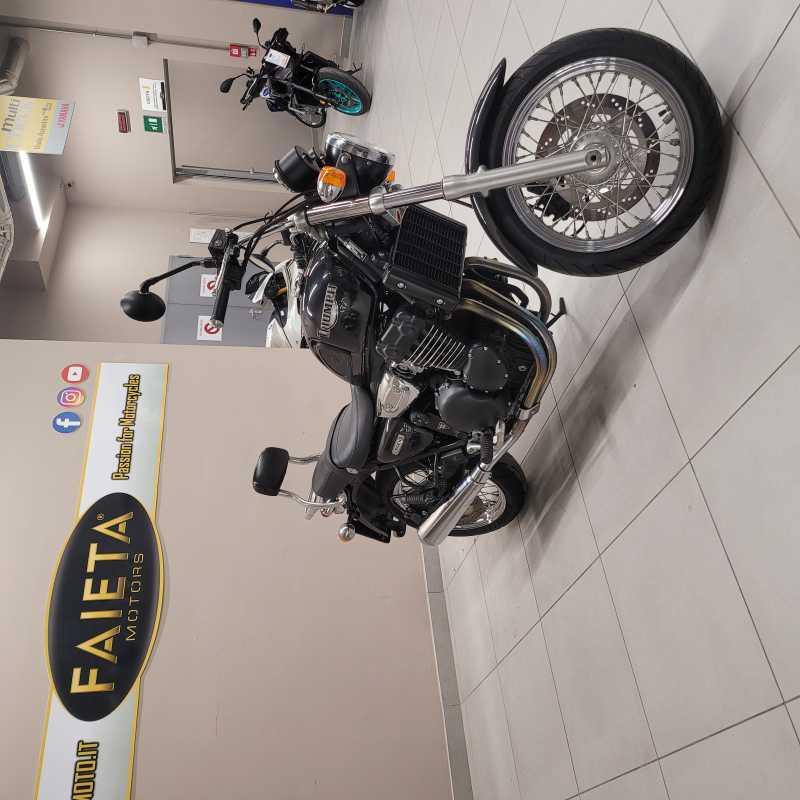 Triumph Legend TT 900 - 1999