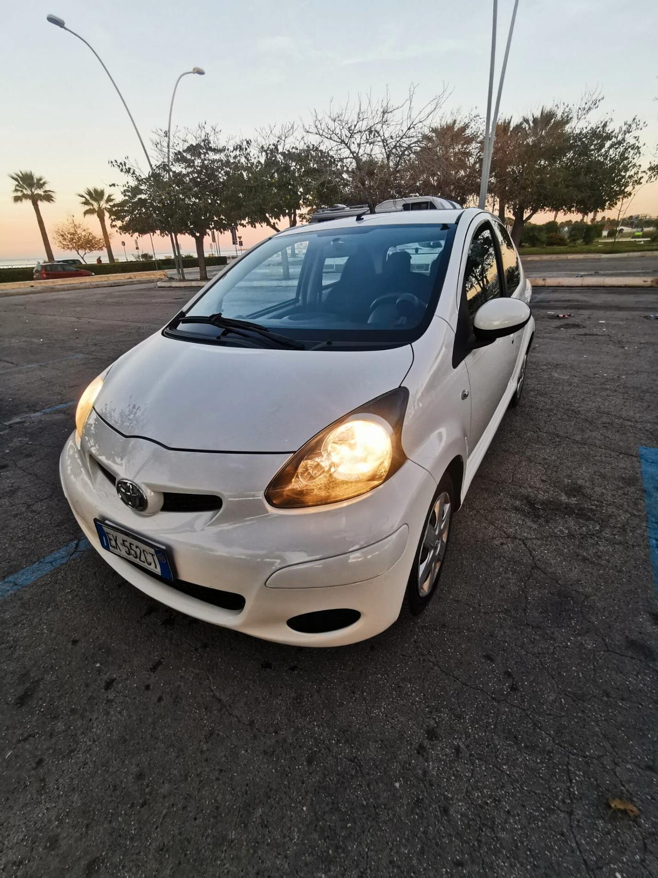 Toyota Aygo 1.0 12V VVT-i 5P. SOL MMT solo km109000