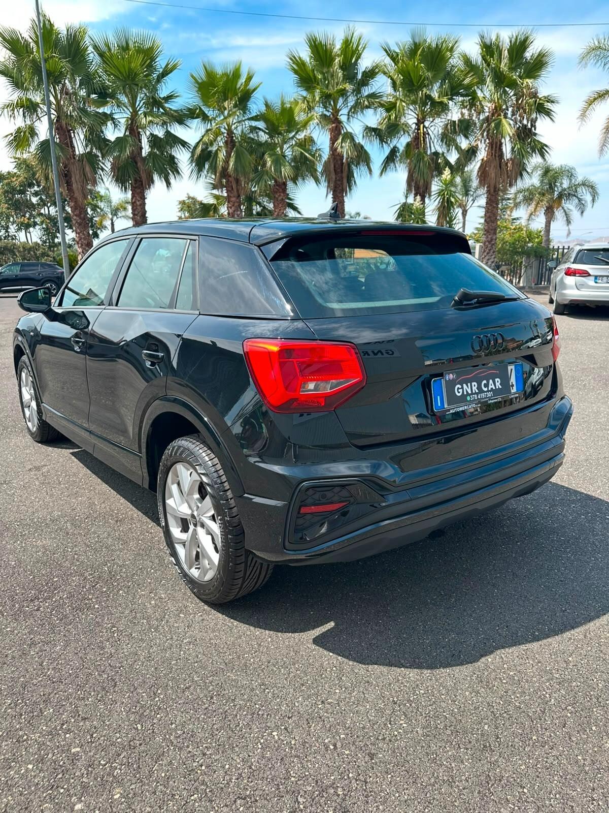 Audi Q2 35 TDI quattro S tronic S line Edition identity black